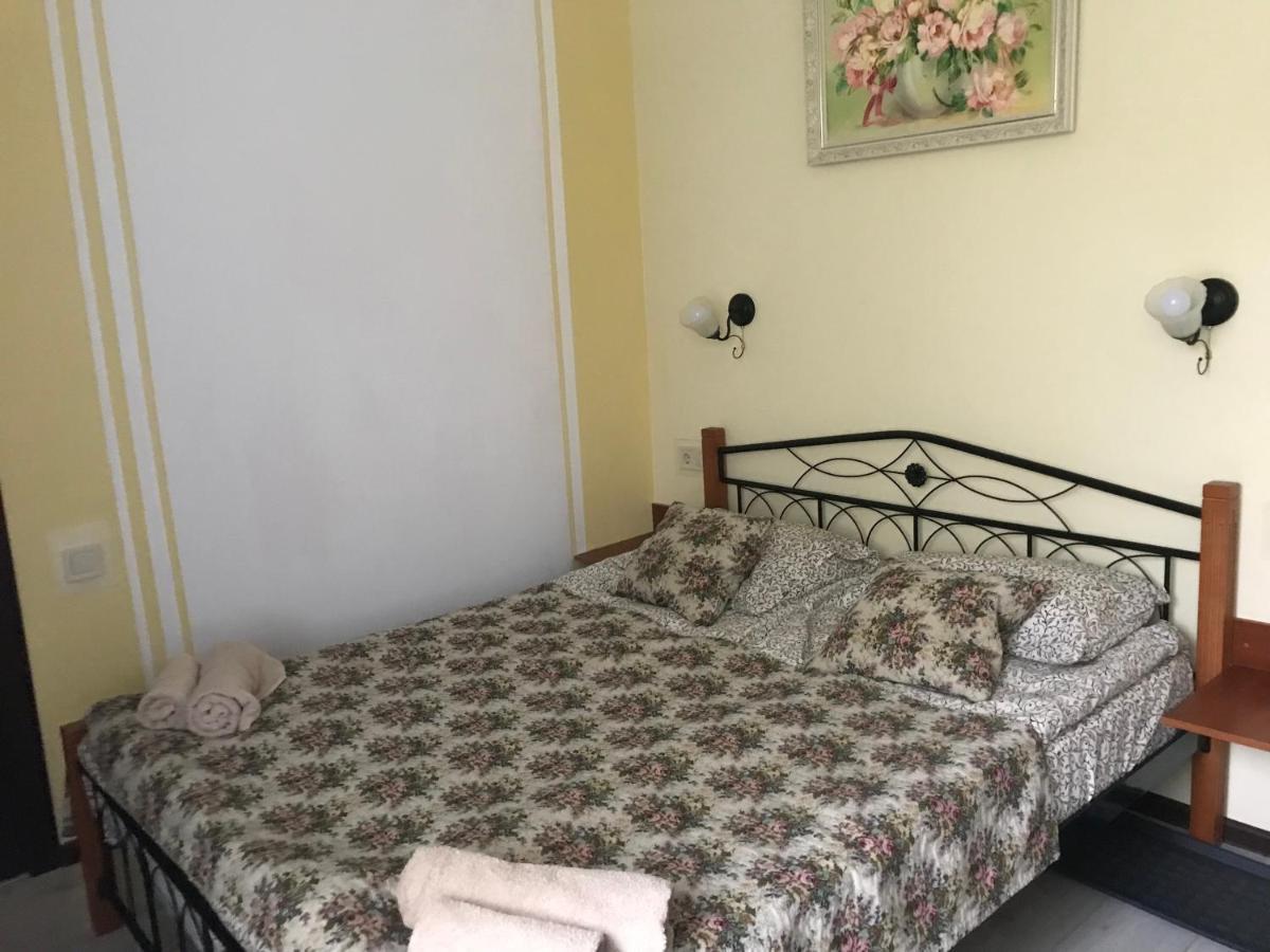 Villa Galicia Berehove  Bagian luar foto